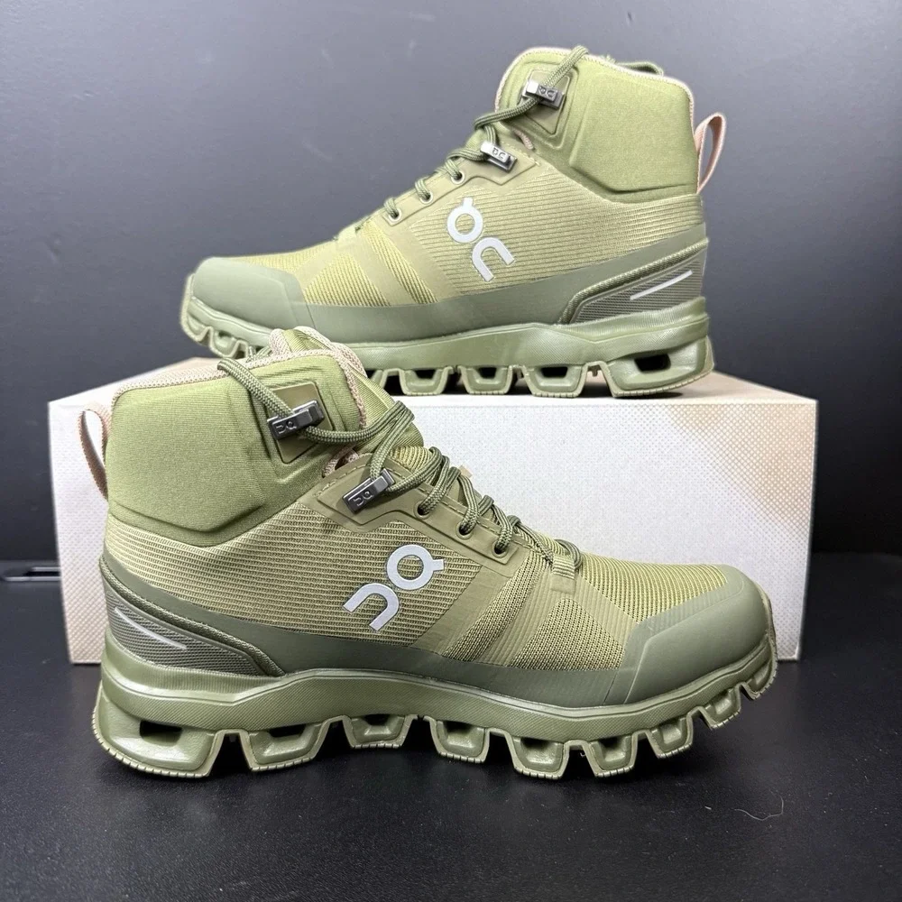 Size 7.5 On Cloud CloudRock Waterproof Hiking Boot Sneaker Women's Olive Green